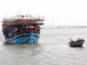 Nhiều tàu cá được cứu hộ thành công trong điều kiện thời tiết xấu